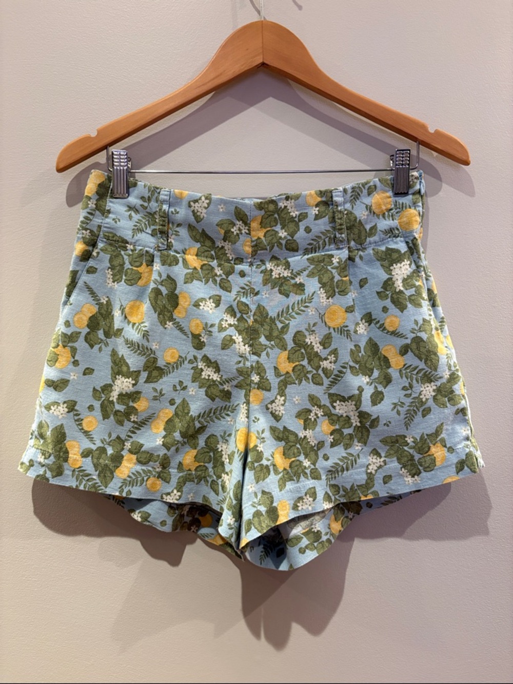 Women's Linen Lemon Print Light Blue Shorts